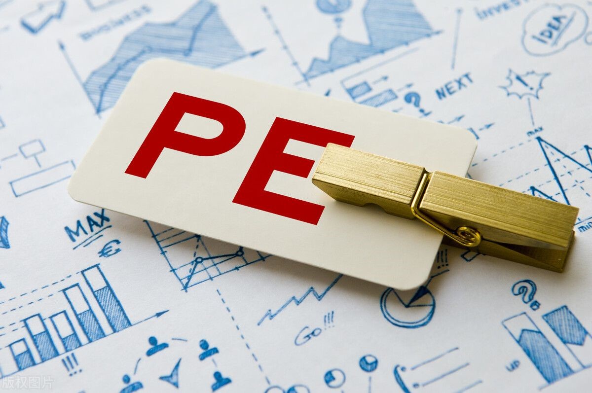 P/E